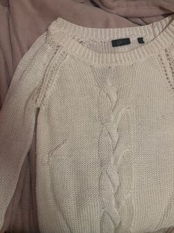 Cream/Ivory Cable Knit Sweater – Women’s