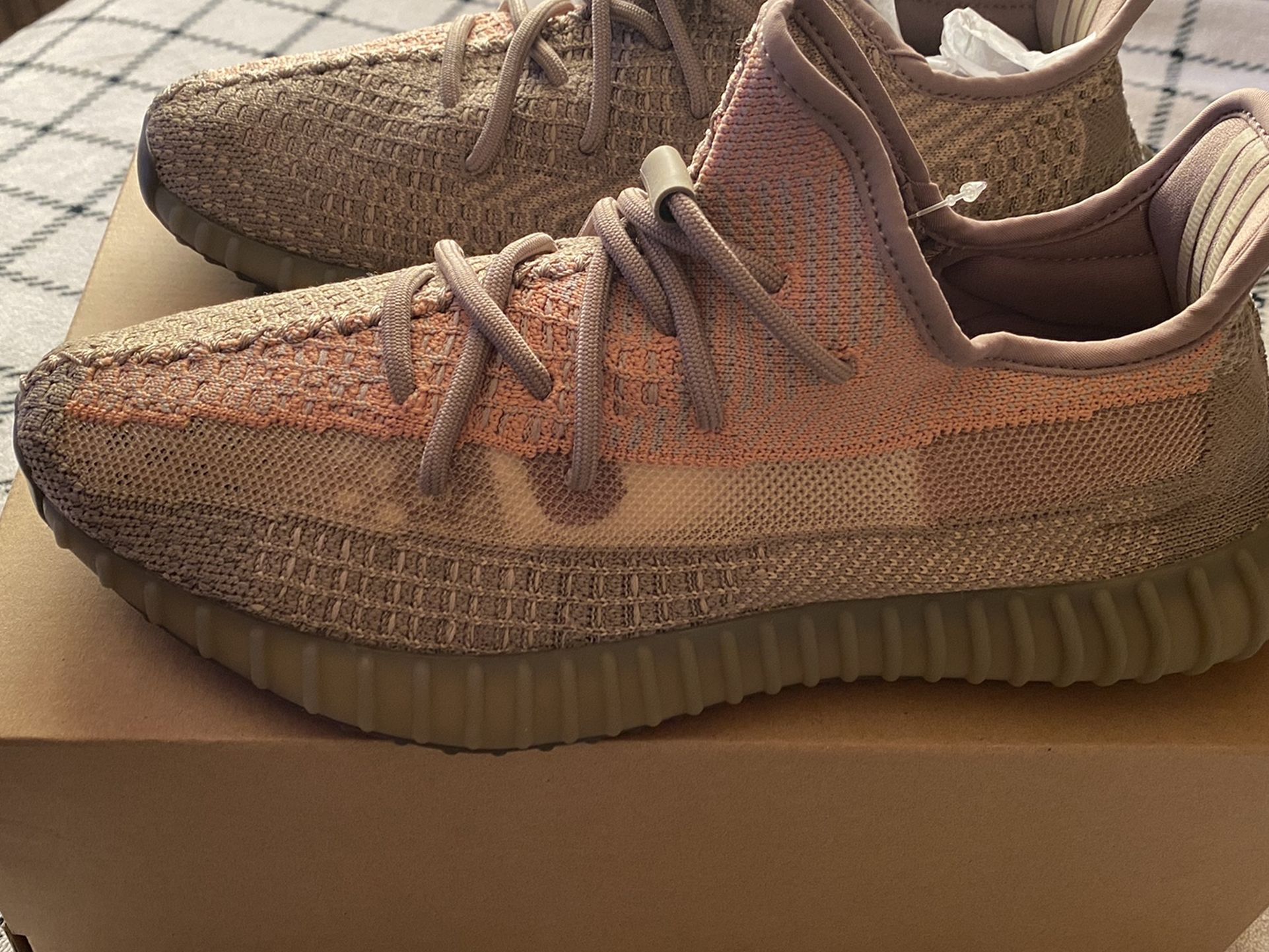 Yezzy Boost 350 V2 Sand Taupe