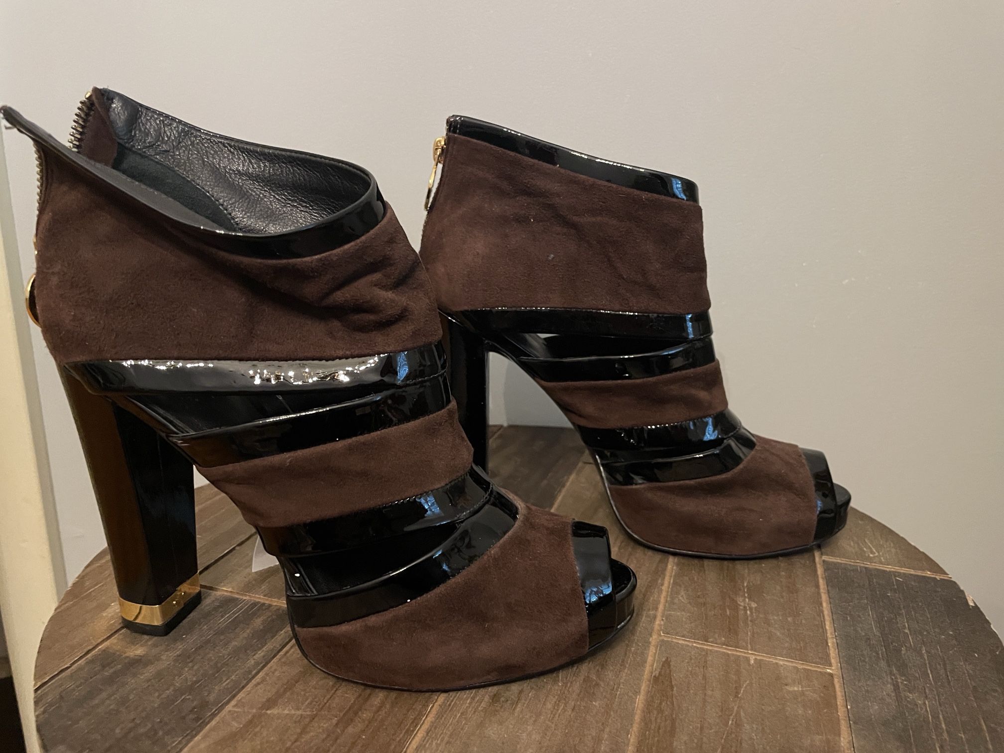 Tory Burch Brown suede and black leather ankle boots