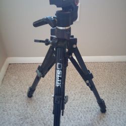 Slik Tripod Universal U212 Delux