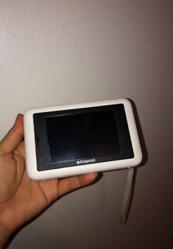 Poloroid snap touch camera