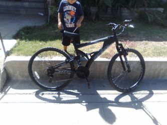 Hyper havoc fs 26 in like new