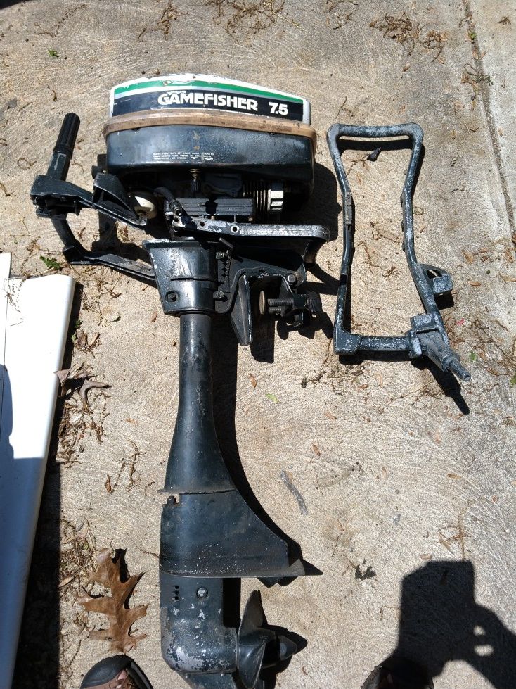 Gamefisher outboard 7.5 motor for Sale in Wrightstown, NJ OfferUp