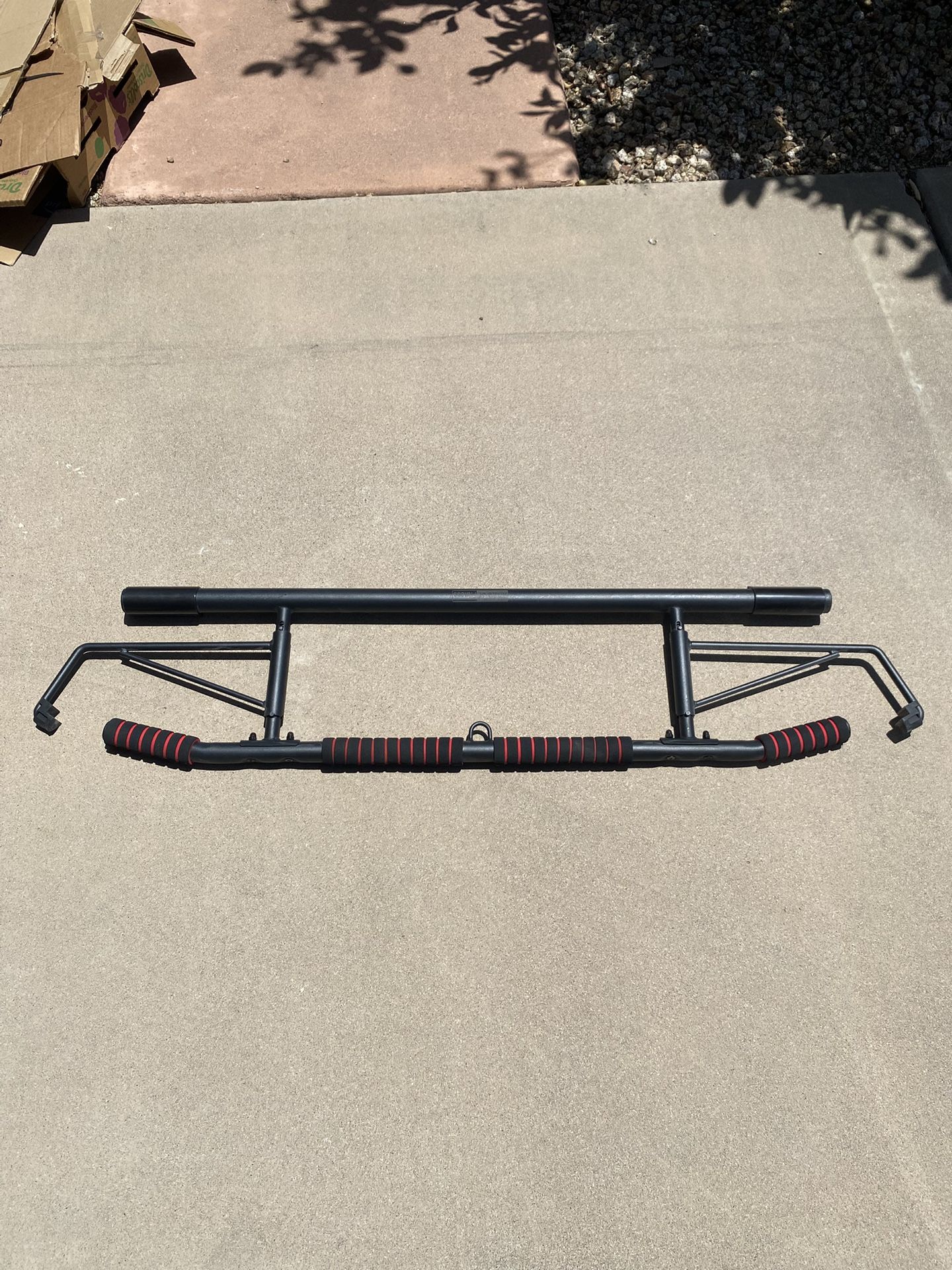 Doorway pull-up Bar