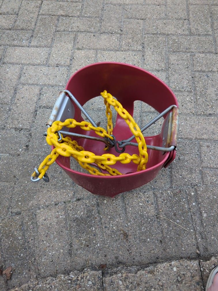 Outdoor Infant/Toddler Bucket Swing