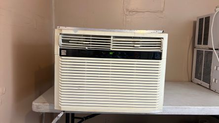 Air conditioner/ Kenmore