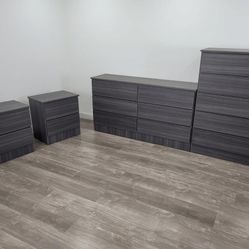 Đręsser, Çhest, Ţwo Nąighţsţanđs **** Çomođa, Gąveţero Y Đos Męsitas 