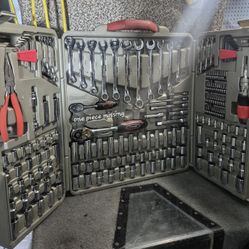 Good Conditions One Piece Missing 