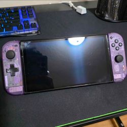 Nintendo Switch OLED - Atomic Purple