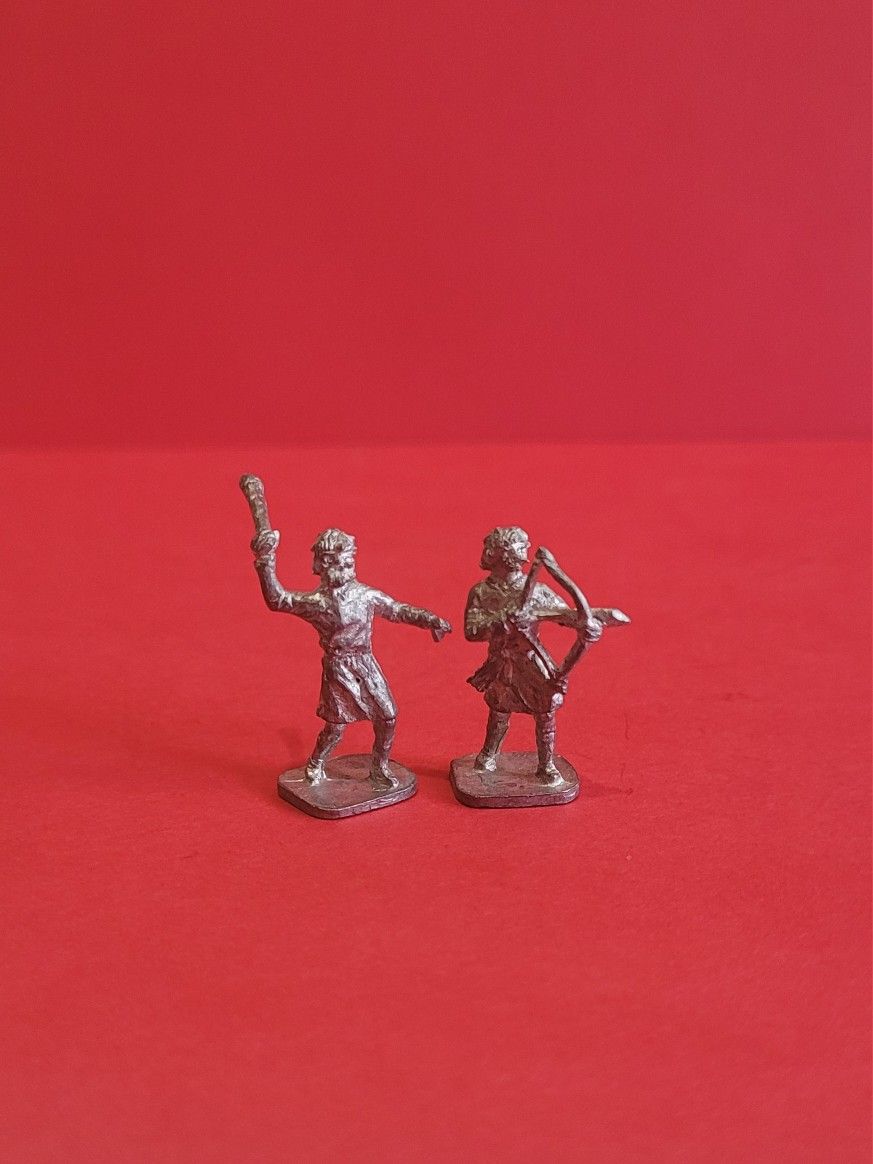 Vintage Collectible Miniature Pewter Figurines : Medieval Knights Set Of 2