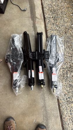 Stabilizers  Jacks (4)