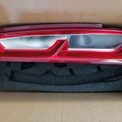GM OEM 2016 2017 2018 Chevy Camaro Rear LED Left & Right Tail Light Used