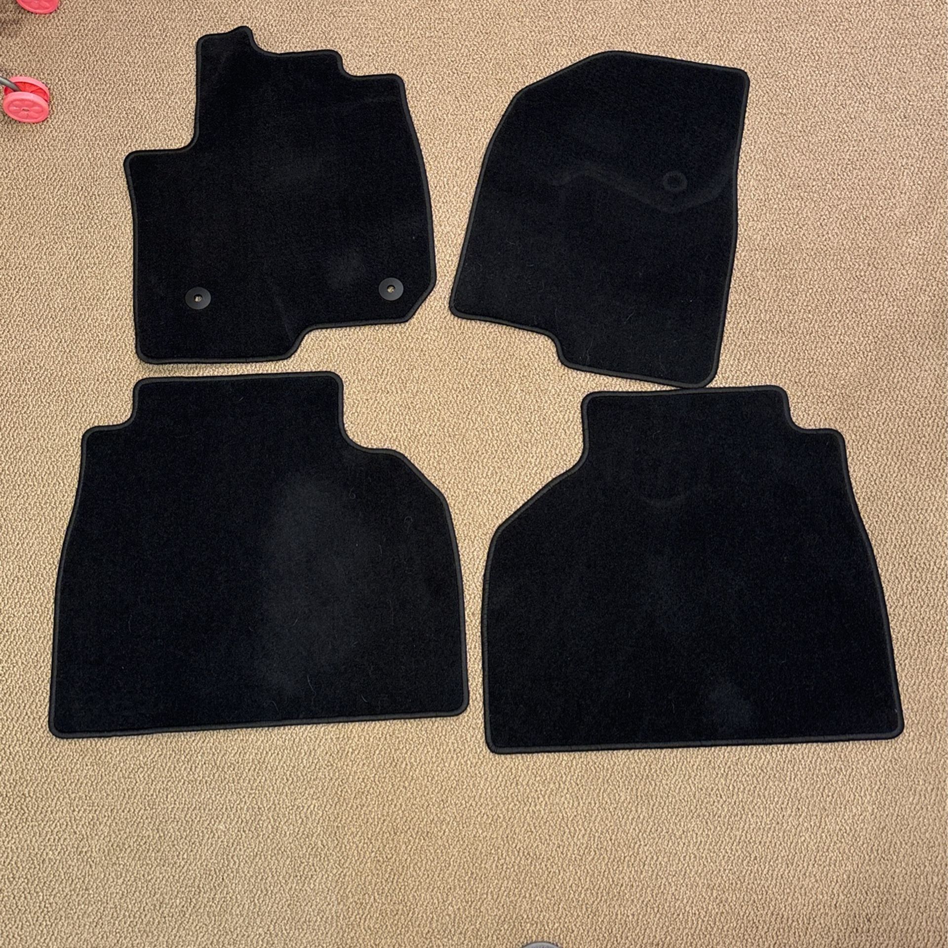 GMC Sierra Floor Mats