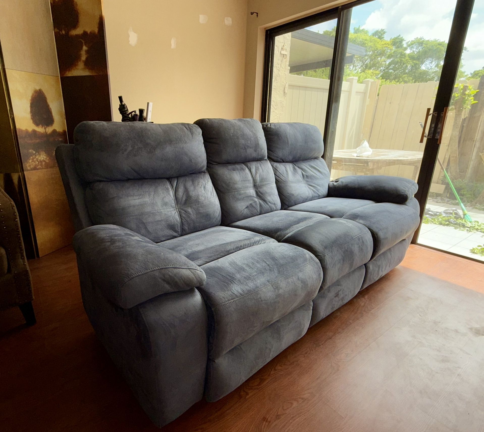 Reclining Sofa
