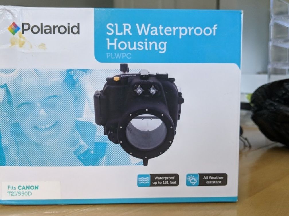 Waterproof Housing For Canon T2i / 550D (By Polaroid)