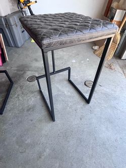 Barstools w/Tufted Top