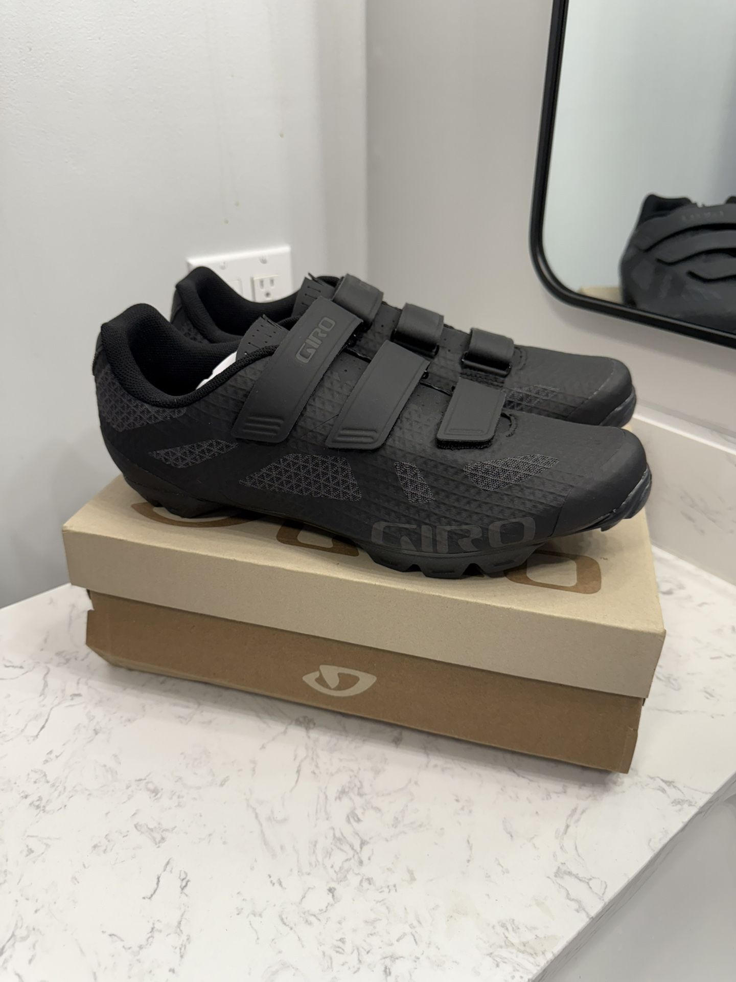 Sz 13.5 Giro Ranger Cycling Shoes