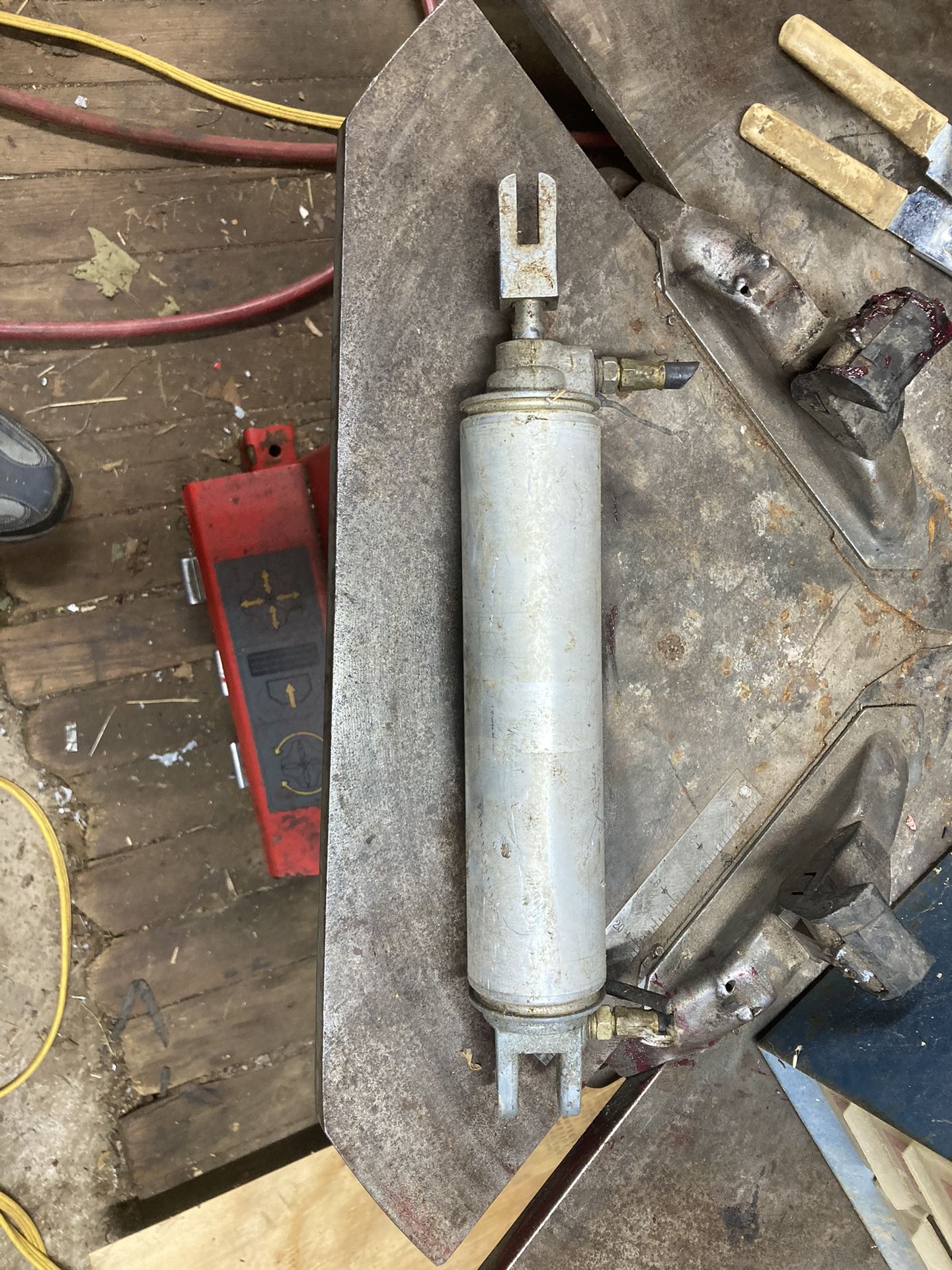 Cylinder