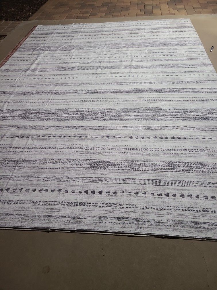 9x12 RUG For Sale. 23W