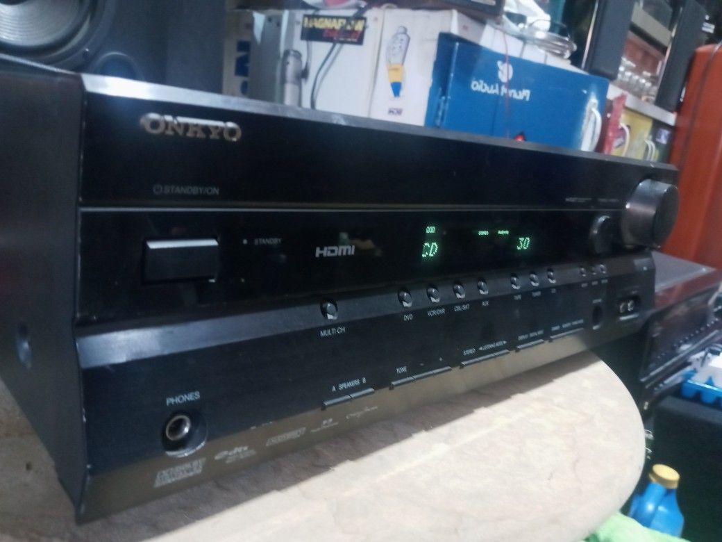 Onkyo TX SR505 Receiver for Sale in Citrus Heights, CA