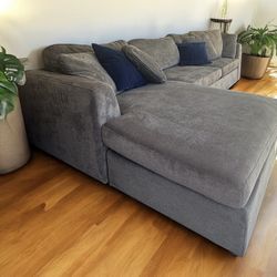 Gray L Shape Couch With Reversible Chaise 