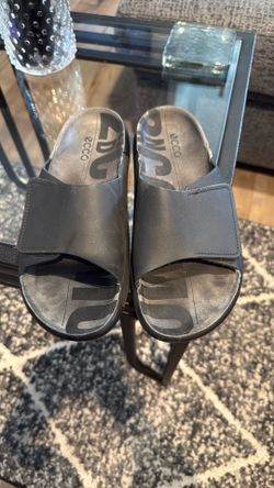 Ecco Leather Black Slides