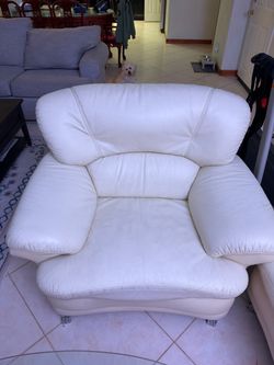 3-Piece Leather Living Room Set with Glass Coffee Table