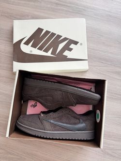 Size 14 men jordan 1 low