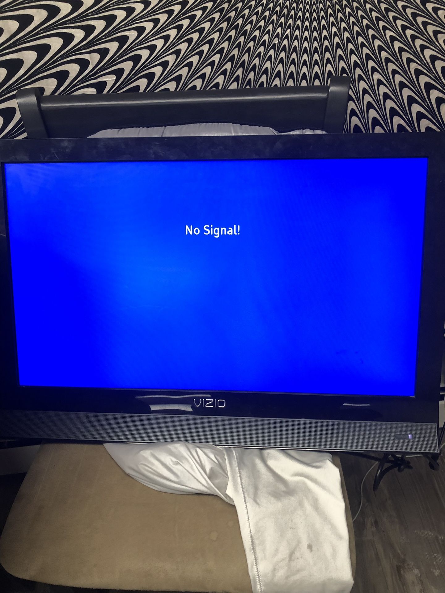 26’’vizio led tv