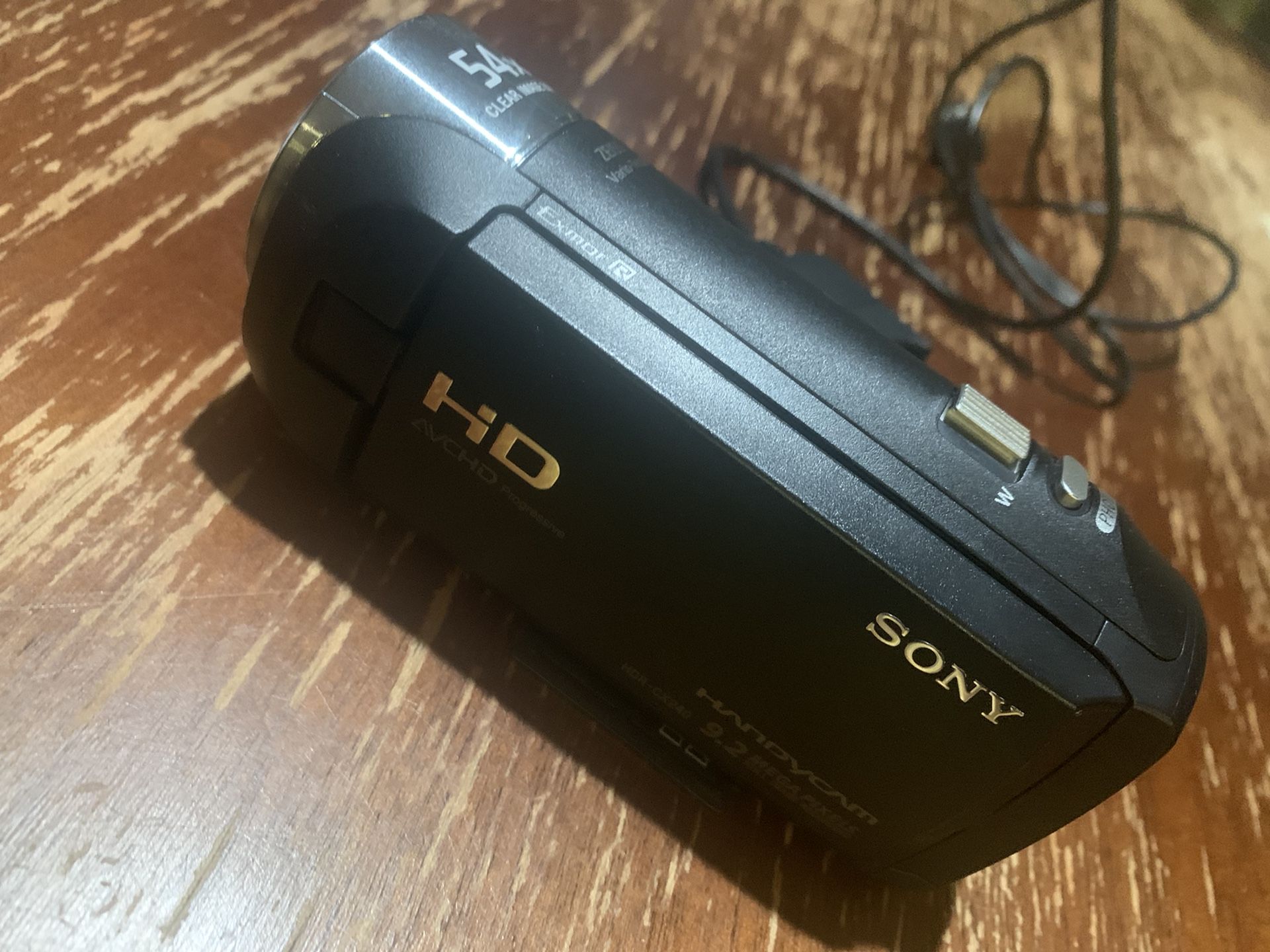 Sony HD Handycam CX240 With Carrying Bag