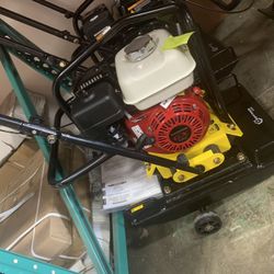 Plate compactor vibrator with Honda GX160 NEW!! Cast iron with steel plate rubber mat available