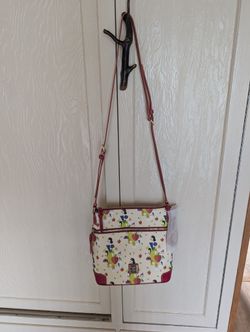 Disney Snow White 85th Anniversary Dooney And Bourke Crossbody Bag