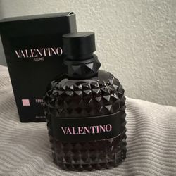 VALENTINO Born In Roma Intense