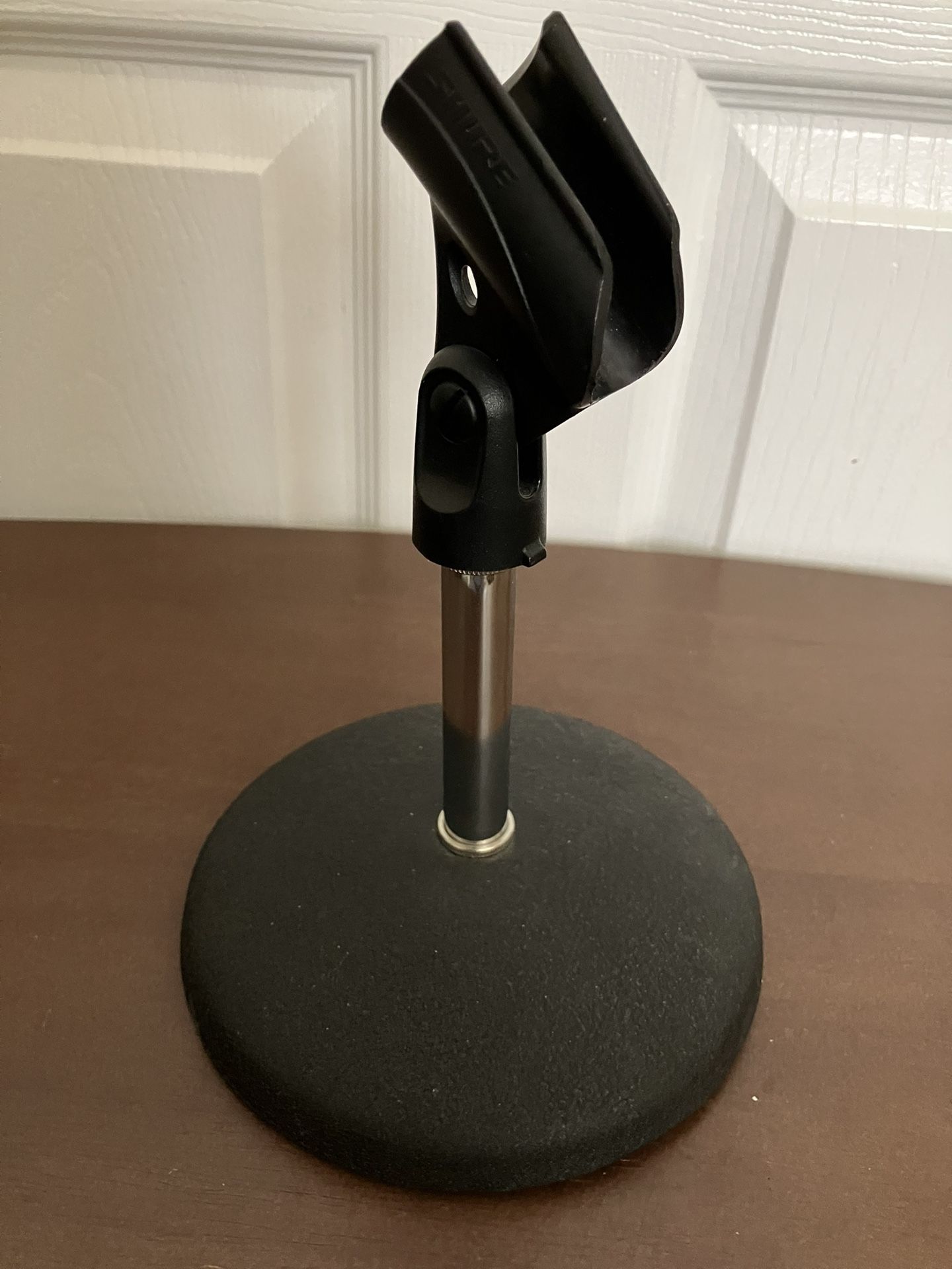 Desk top microphone holder