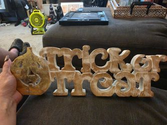 Halloween Farmhouse style wood Trick or Treat decor