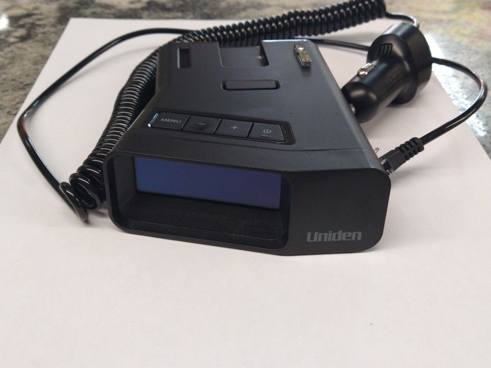 Uniden Radar Detector R7 Extreme Long Range Laser / Radar Detector