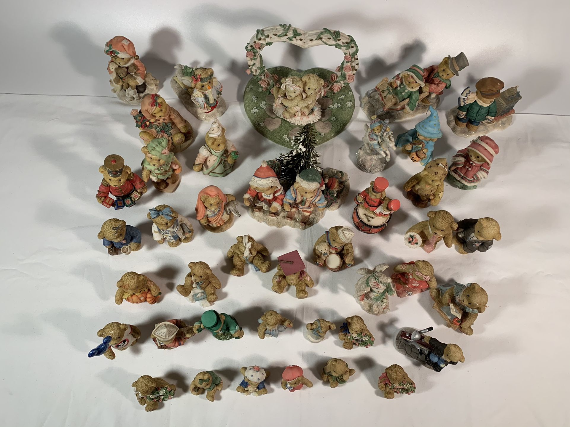 Cherished Teddies Collection (42 )