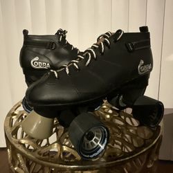 Cobra Roller Derby Skates Size 8 — Like New…Make An Offer$$
