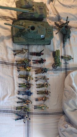 Gi joe figures.