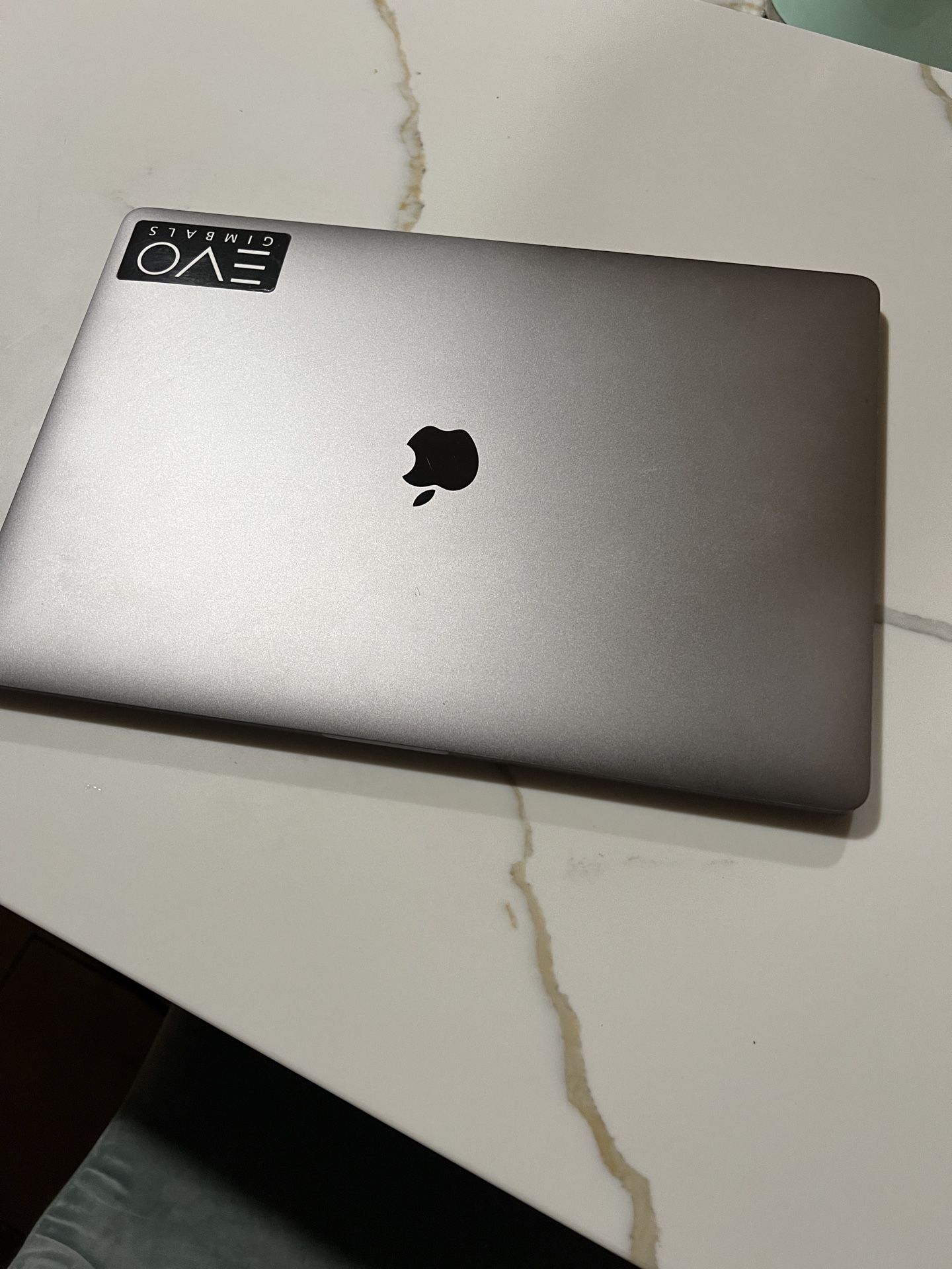 MacBook Pro 15.4inch Display (mid 2018 Model)