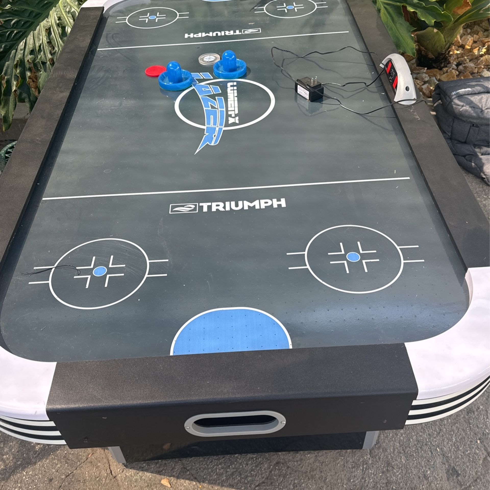 Air Hockey Table