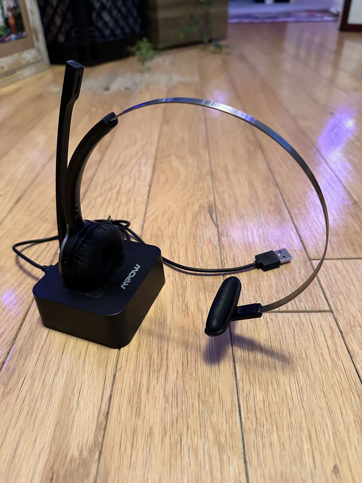 MPOW USB-charged Wireless Headphones With Microphone