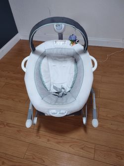 Graco Soothe'n Sway LX Swing with portable Bouncer $130