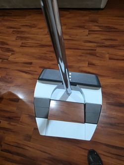 Odyssey Square 2 Square Broomstick putter