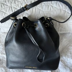 Michael Kors Jules black Large Drawstring Shoulder Bag with Gold