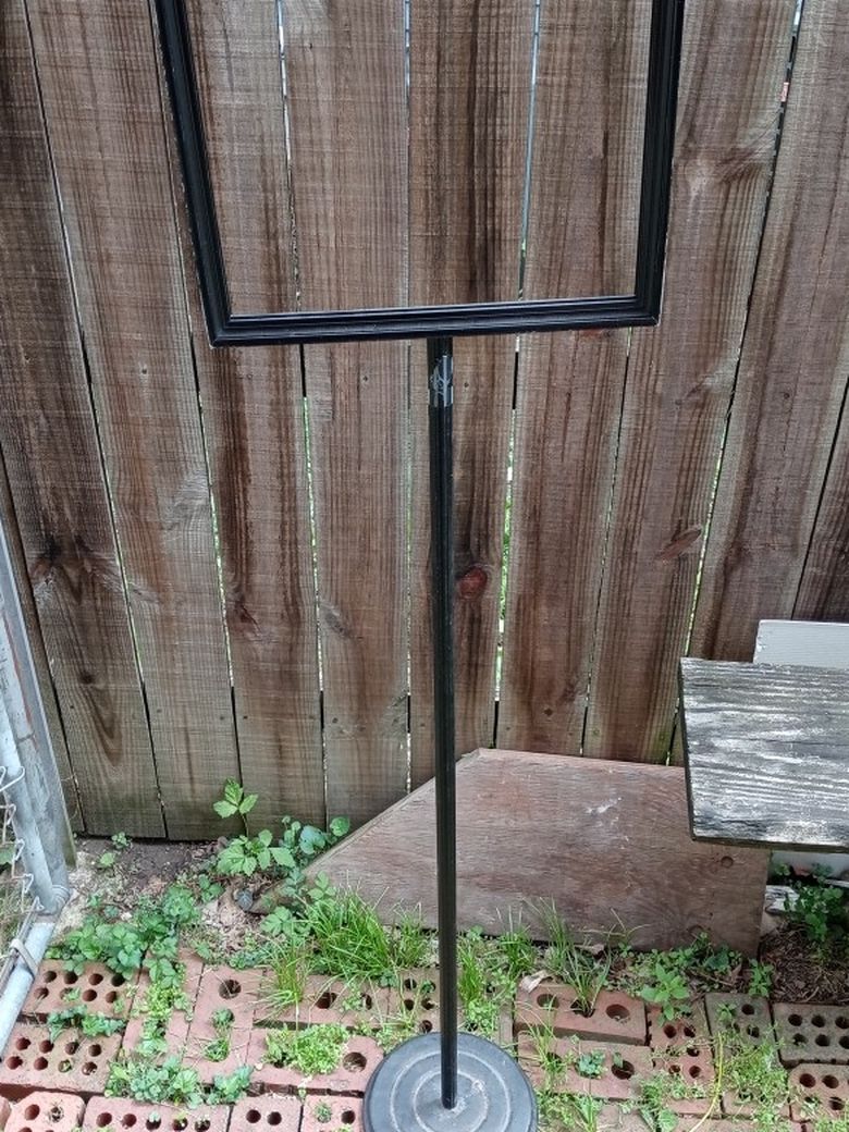 Sign Holder.