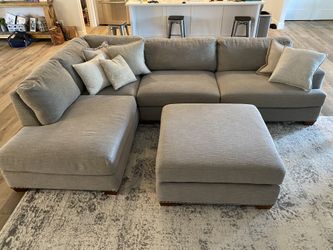 Light Heather Gray Two Piece Sectional Couch with Ottoman