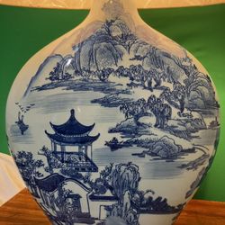 Oriental Vase Lamp