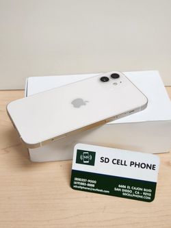 iPhone 12 64 GB Unlocked For Any Carrier 