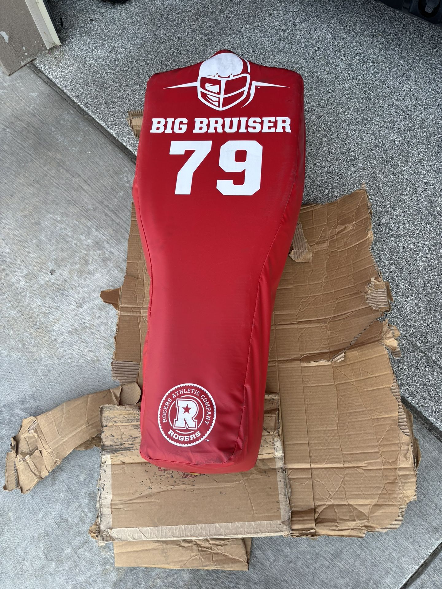 Big bruiser pad (football)